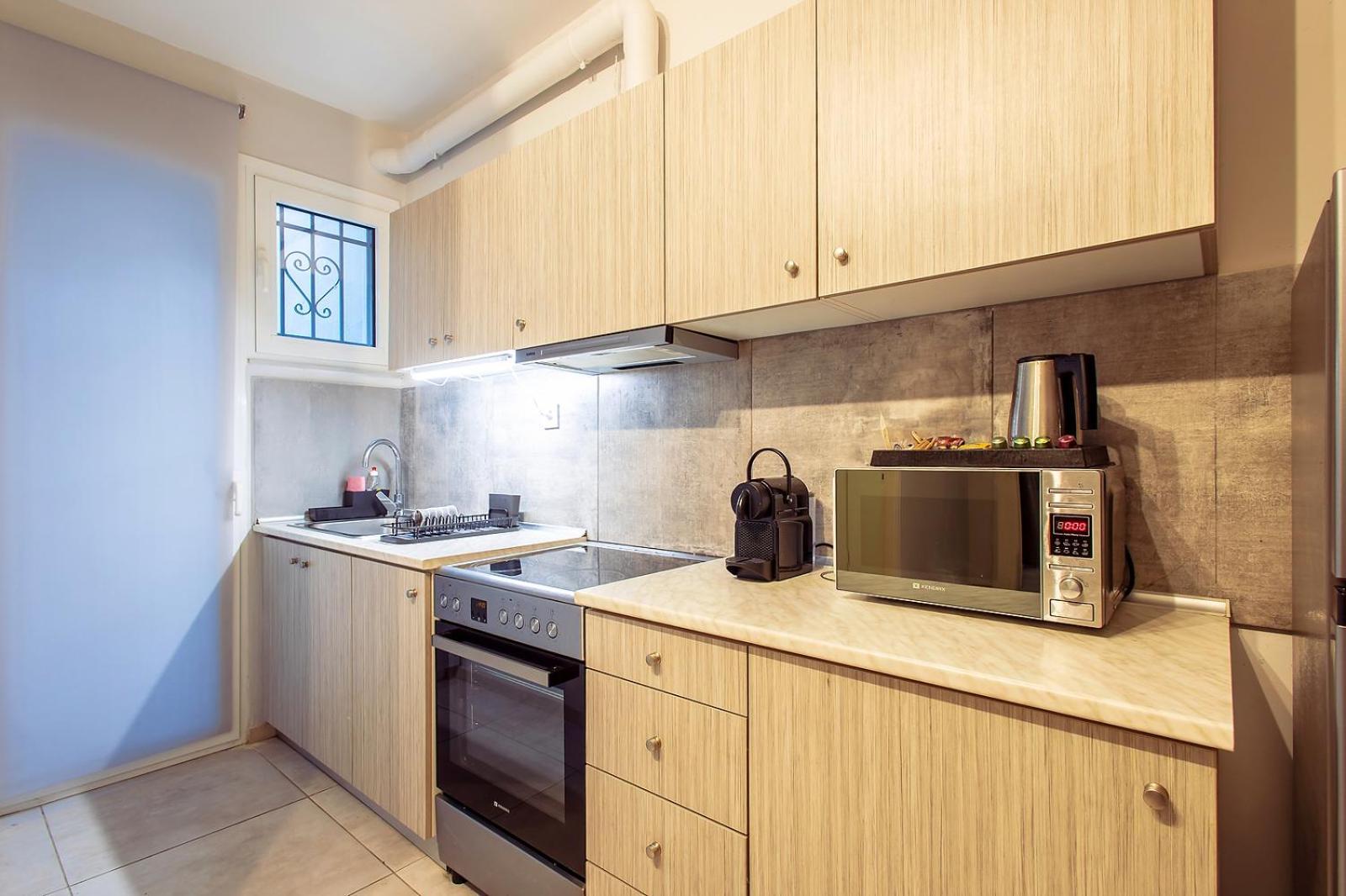Aris123 By Smart Cozy Suites - Apartments In The Heart Of Athens - 5 Minutes From Metro - Available 24Hr Bagian luar foto