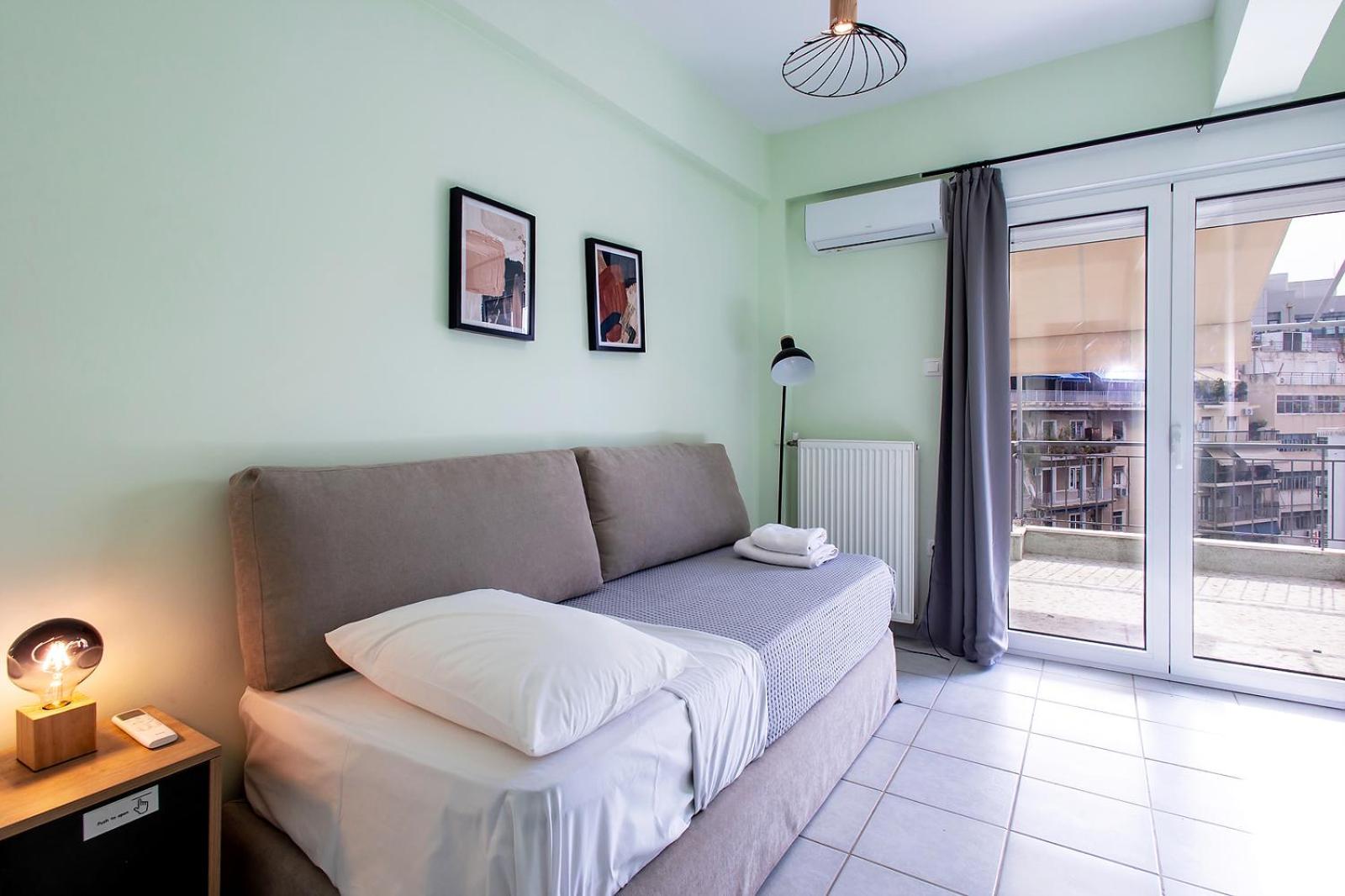 Aris123 By Smart Cozy Suites - Apartments In The Heart Of Athens - 5 Minutes From Metro - Available 24Hr Bagian luar foto