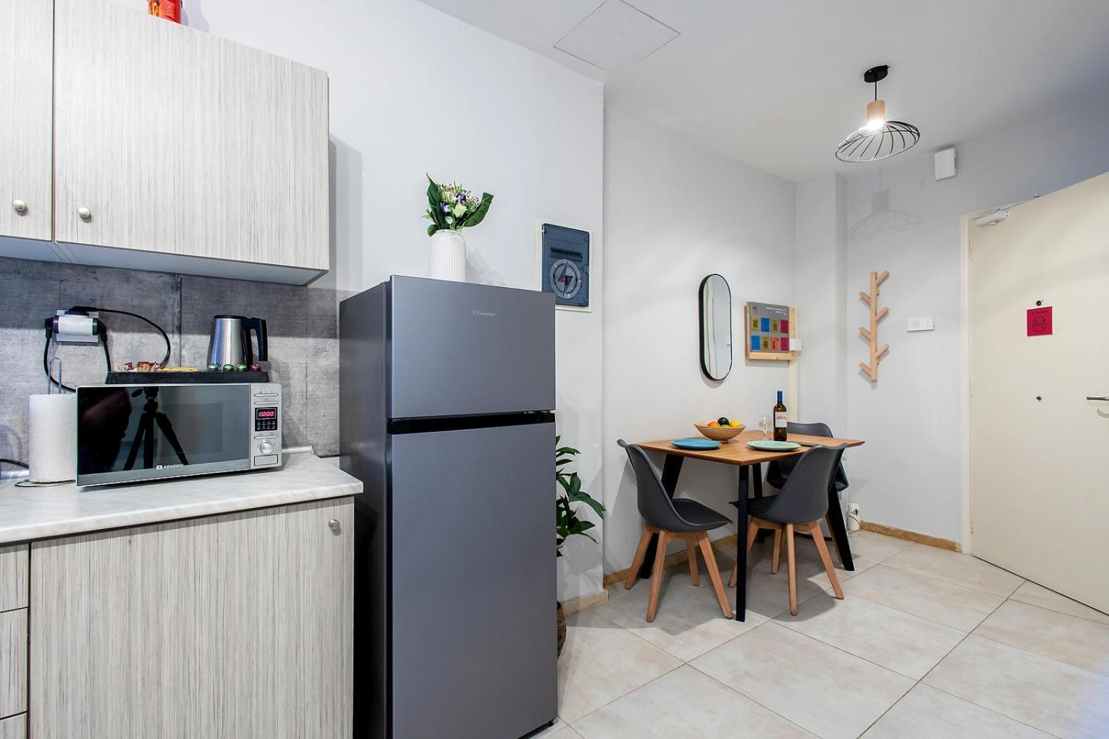 Aris123 By Smart Cozy Suites - Apartments In The Heart Of Athens - 5 Minutes From Metro - Available 24Hr Bagian luar foto