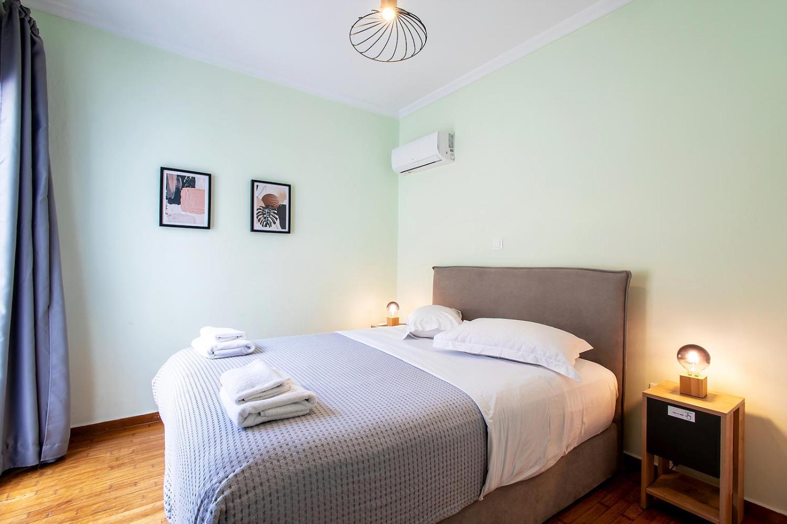 Aris123 By Smart Cozy Suites - Apartments In The Heart Of Athens - 5 Minutes From Metro - Available 24Hr Bagian luar foto