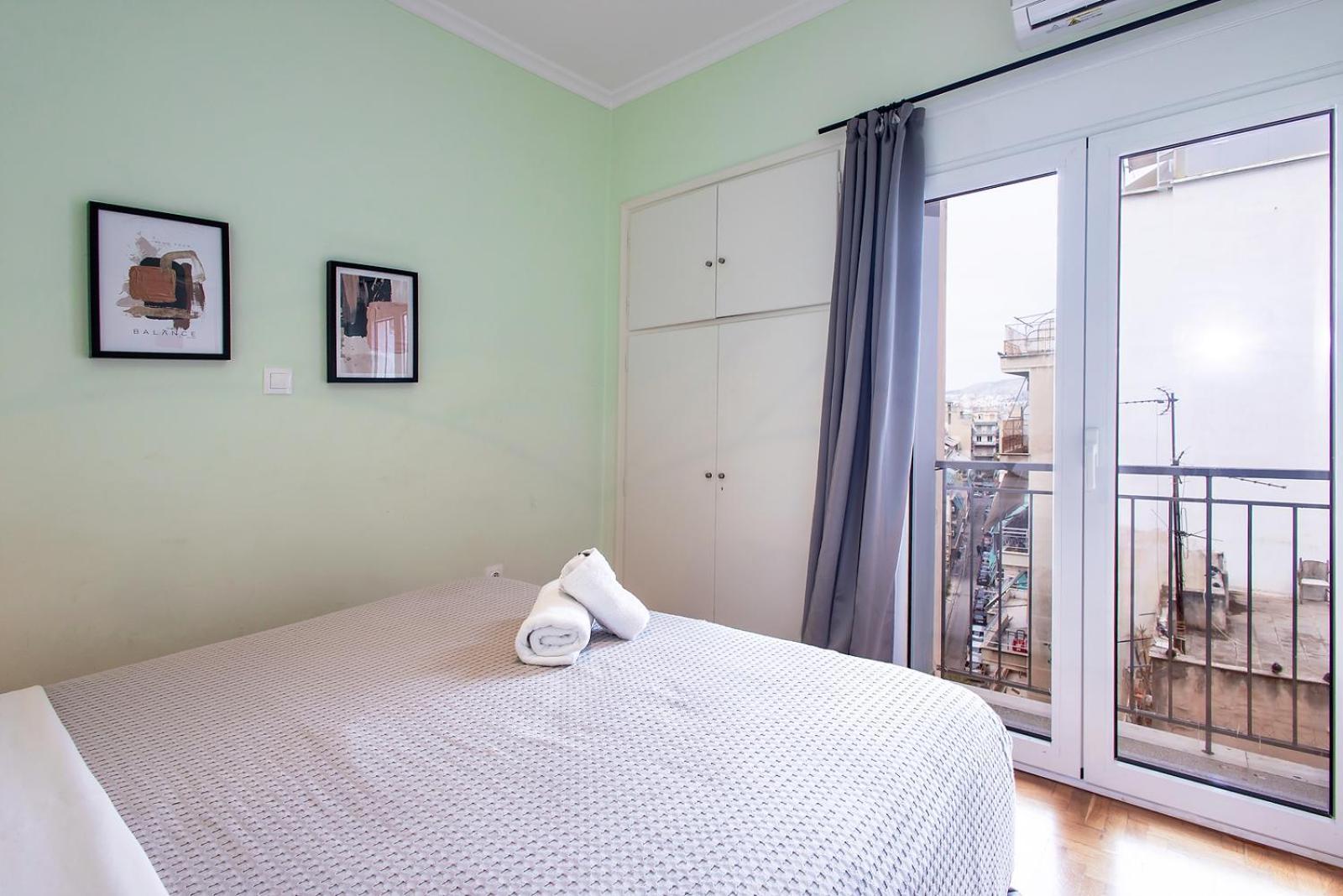 Aris123 By Smart Cozy Suites - Apartments In The Heart Of Athens - 5 Minutes From Metro - Available 24Hr Bagian luar foto