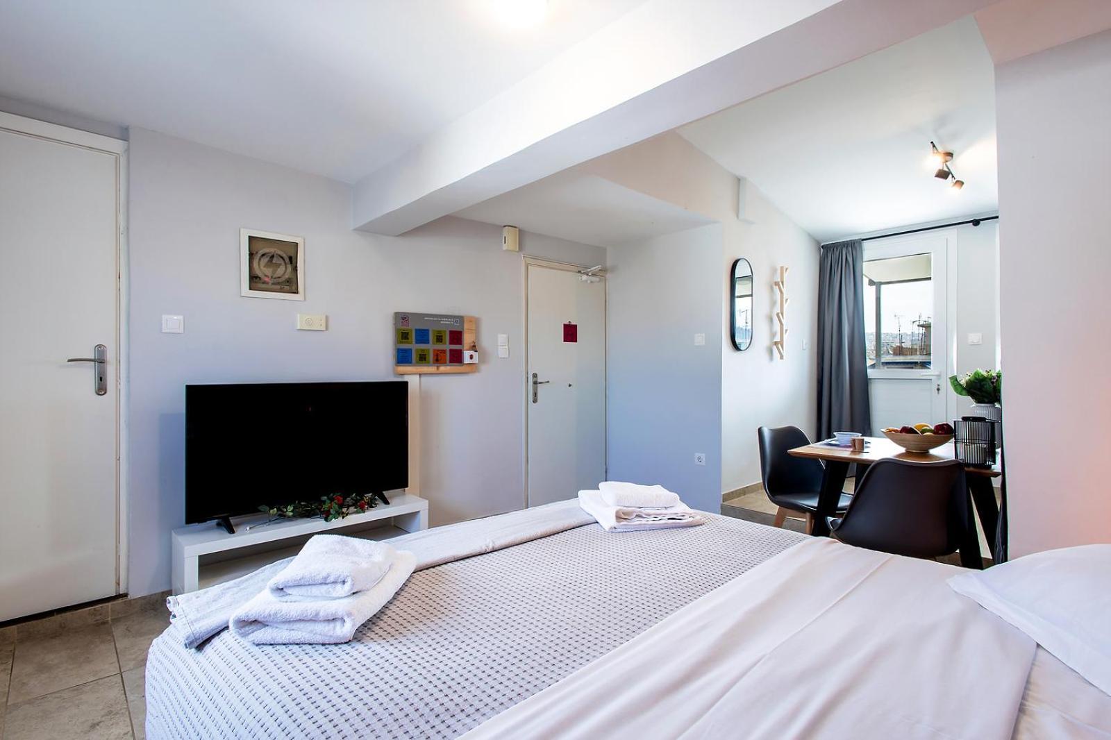 Aris123 By Smart Cozy Suites - Apartments In The Heart Of Athens - 5 Minutes From Metro - Available 24Hr Bagian luar foto