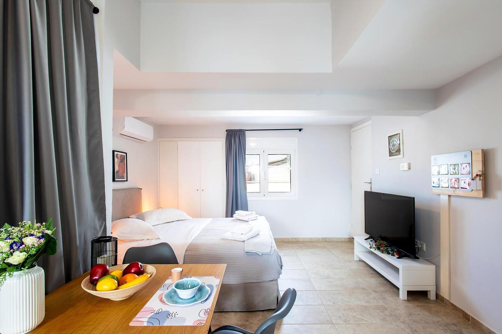 Aris123 By Smart Cozy Suites - Apartments In The Heart Of Athens - 5 Minutes From Metro - Available 24Hr Bagian luar foto