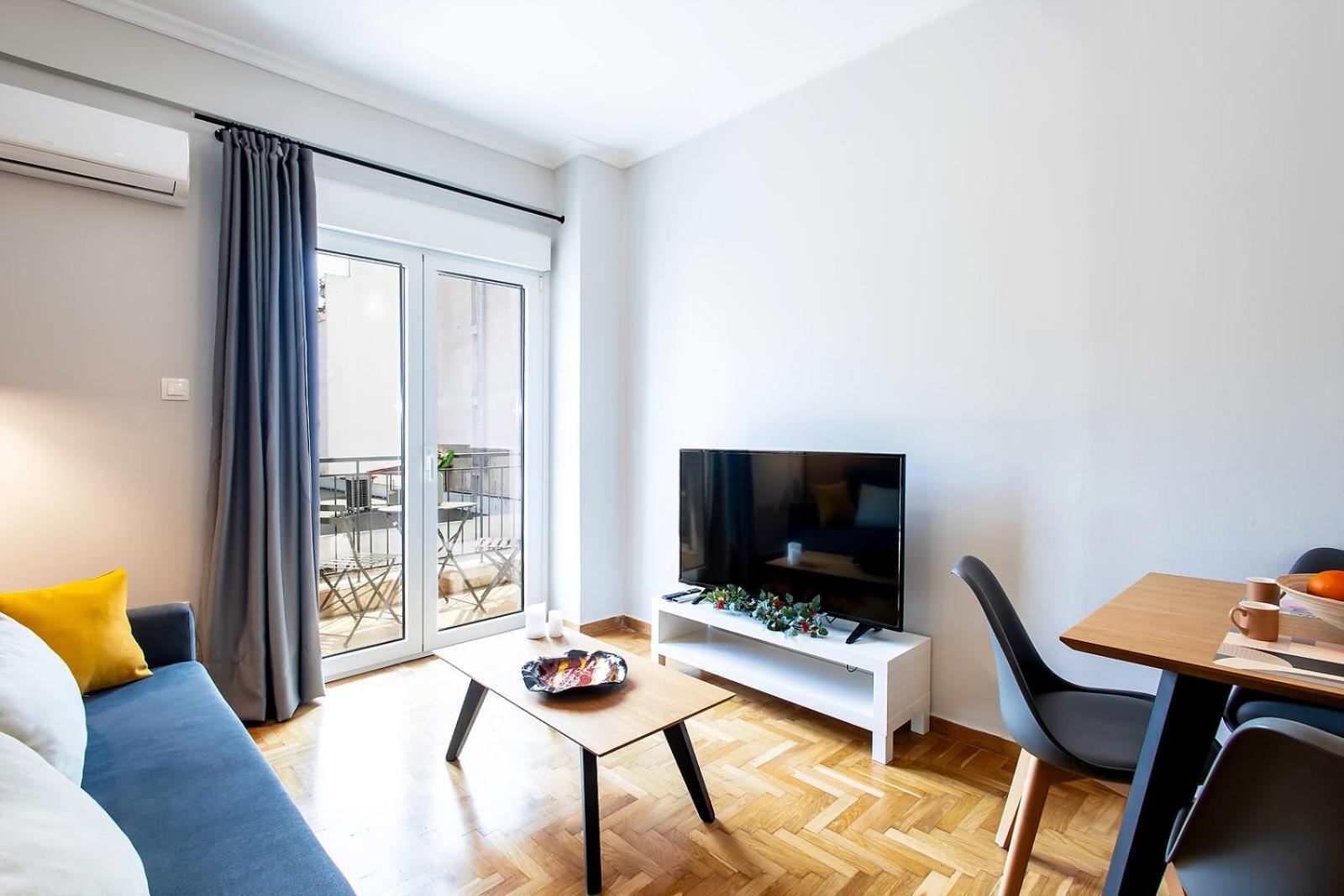 Aris123 By Smart Cozy Suites - Apartments In The Heart Of Athens - 5 Minutes From Metro - Available 24Hr Bagian luar foto