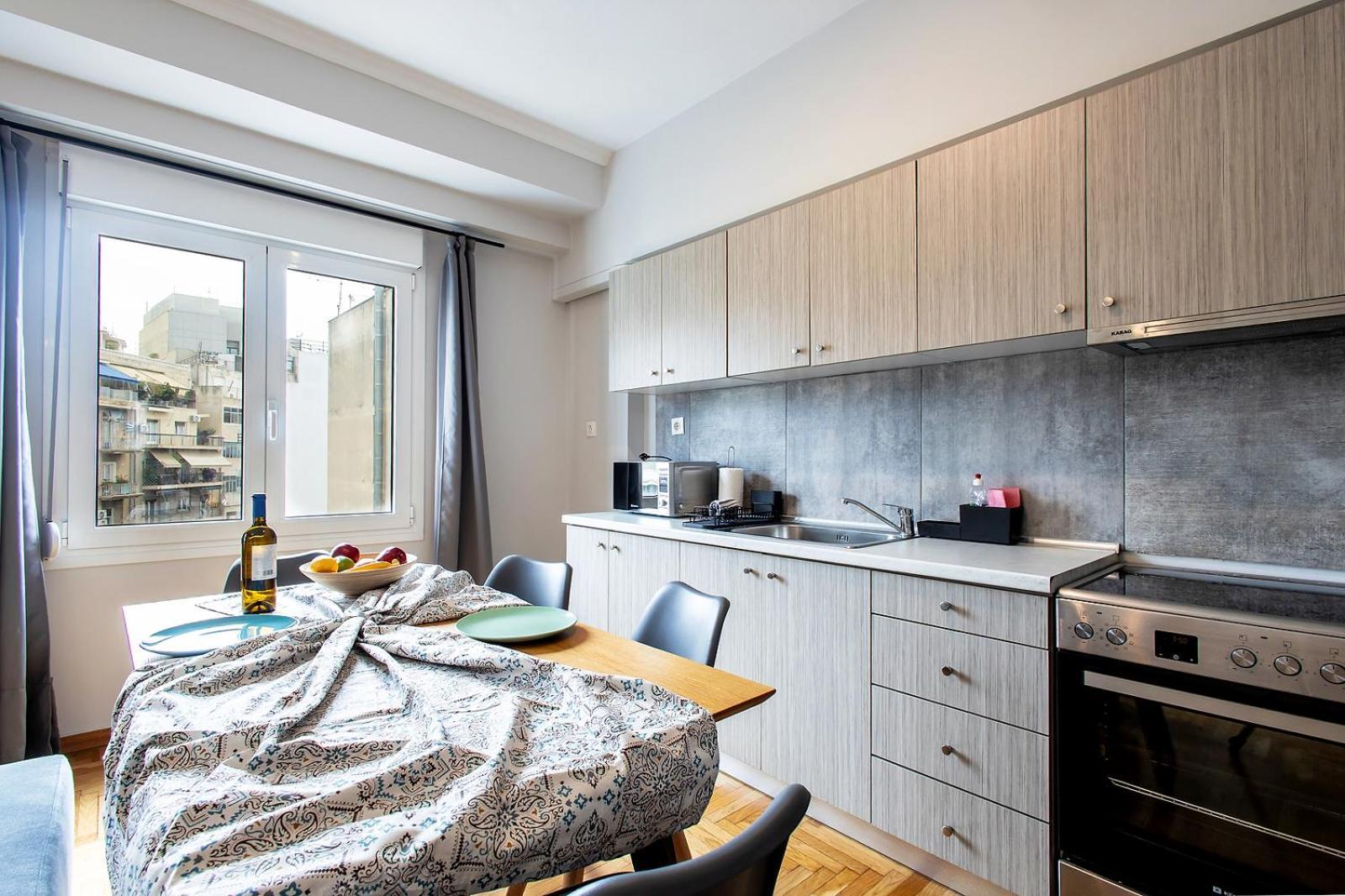 Aris123 By Smart Cozy Suites - Apartments In The Heart Of Athens - 5 Minutes From Metro - Available 24Hr Bagian luar foto