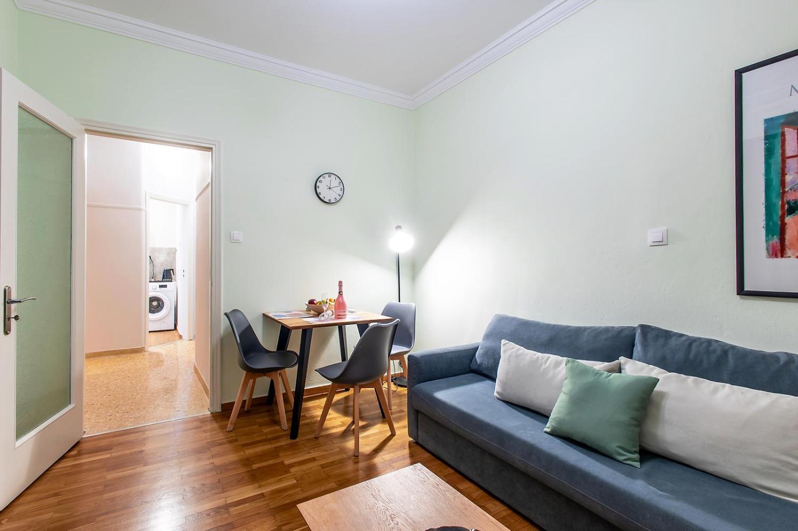 Aris123 By Smart Cozy Suites - Apartments In The Heart Of Athens - 5 Minutes From Metro - Available 24Hr Bagian luar foto
